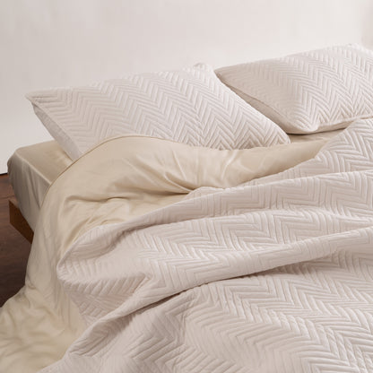 Elara Haus Snag Free Quilt - Pet Friendly