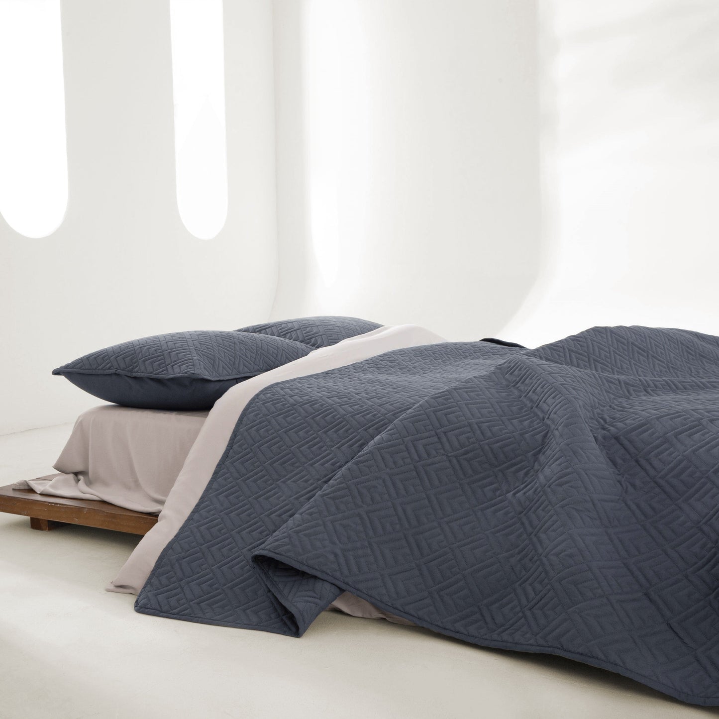 Elara Haus Snag Free Quilt - Pet Friendly