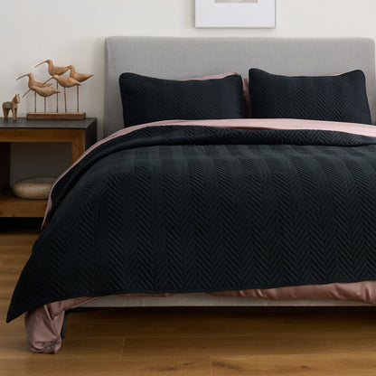 Elara Haus Snag Free Quilt - Pet Friendly