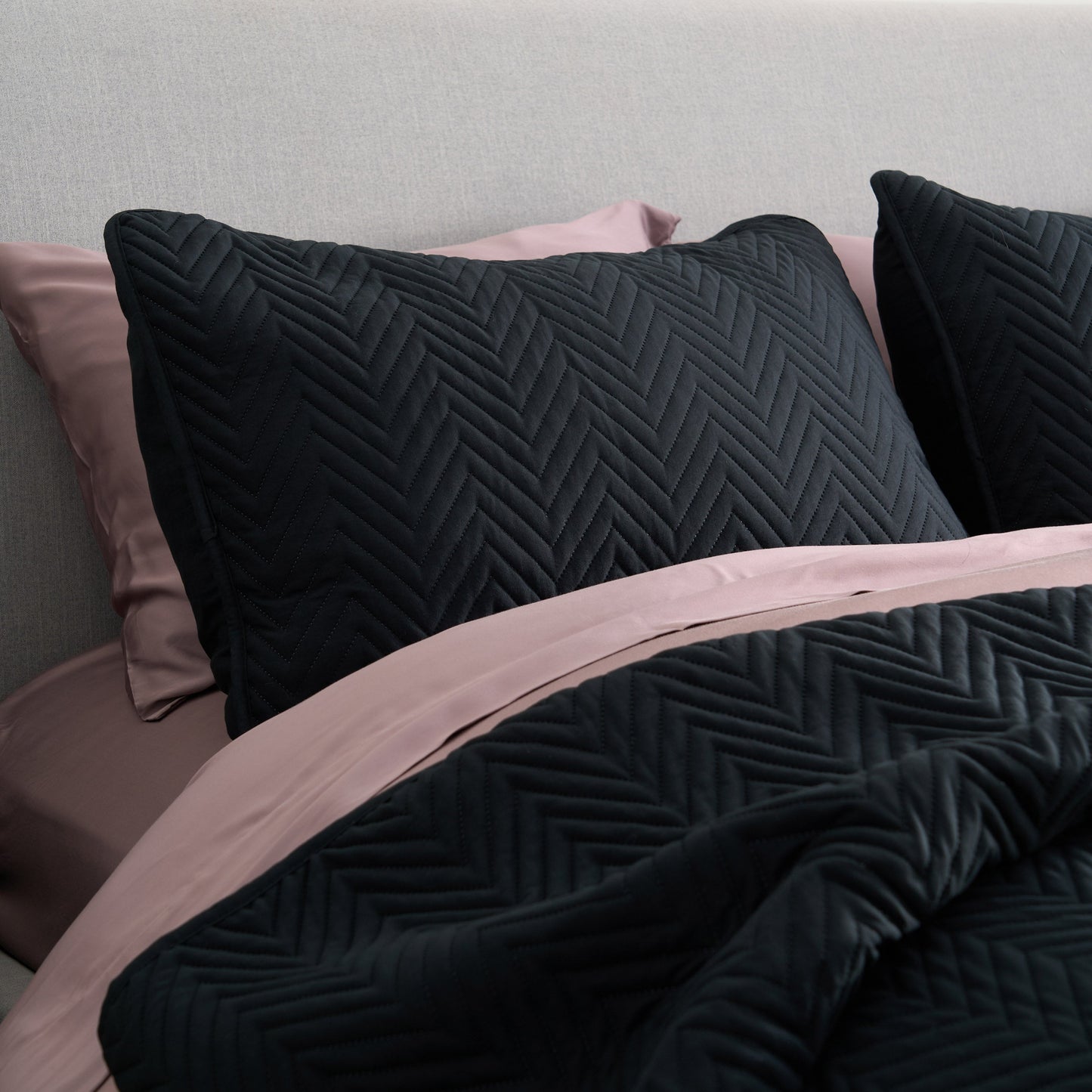 Elara Haus Snag Free Quilt - Pet Friendly