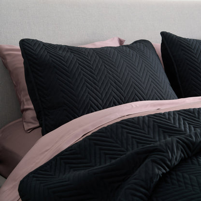 Elara Haus Snag Free Quilt - Pet Friendly