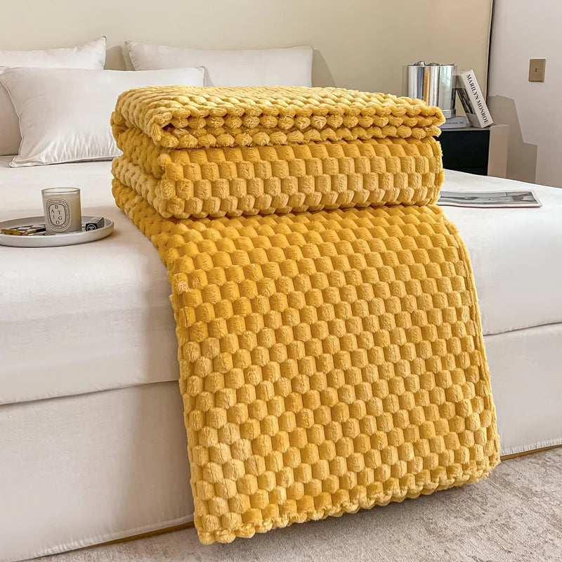 Caelidra - Checked Soft Velvet Blanket Warm Cozy Throw for Sofa and Bed 1