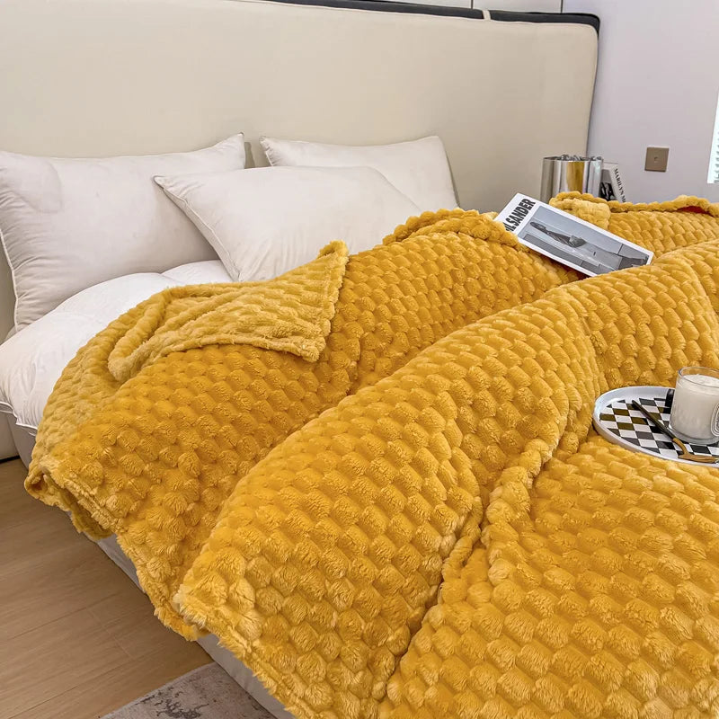 Caelidra - Checked Soft Velvet Blanket Warm Cozy Throw for Sofa and Bed 3