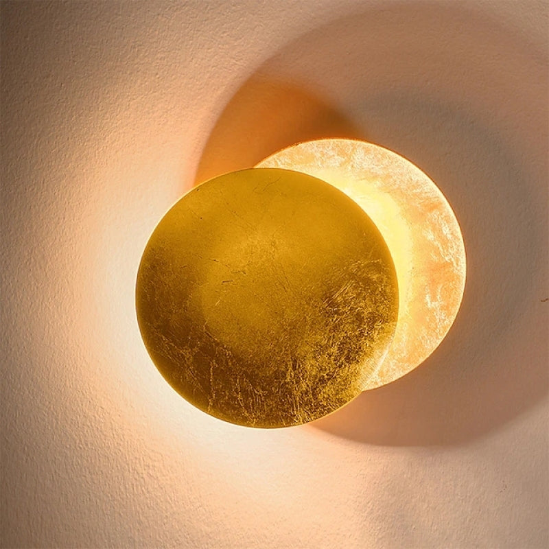 Modern Air LED Wall Light Metal Beautiful Round Moon 0