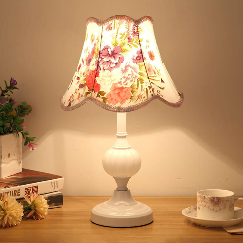 Nordic Vintage Floral Glass Fabric 1-Light Table Lamp 12