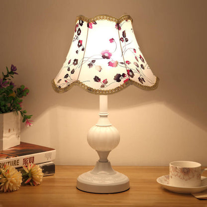 Nordic Vintage Floral Glass Fabric 1-Light Table Lamp 16