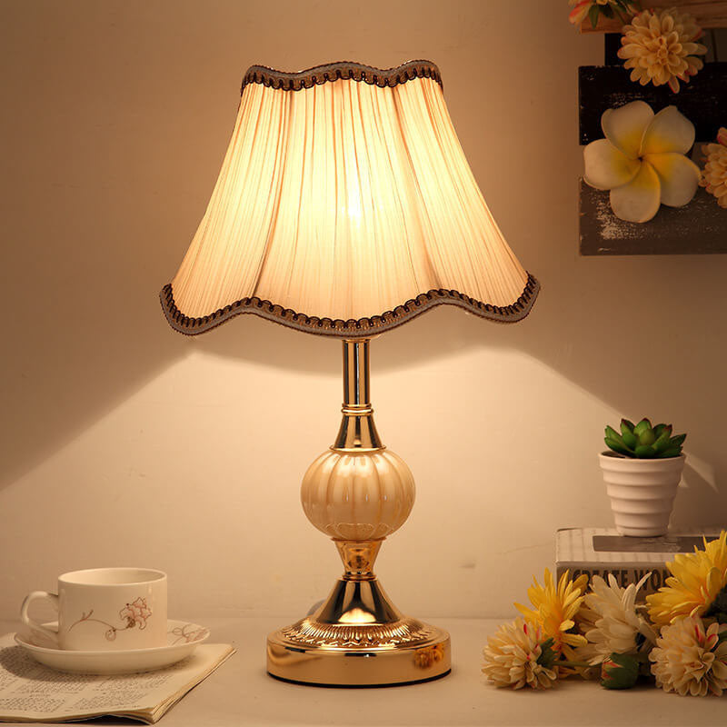 Nordic Vintage Floral Glass Fabric 1-Light Table Lamp 19
