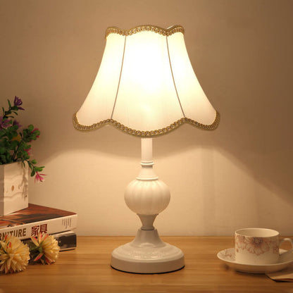 Nordic Vintage Floral Glass Fabric 1-Light Table Lamp 22