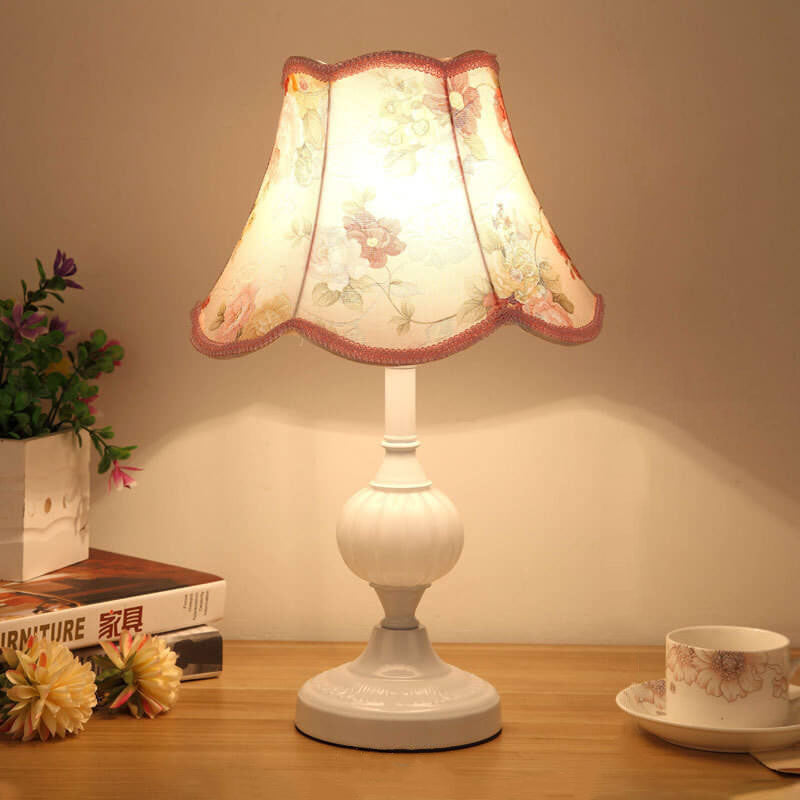Nordic Vintage Floral Glass Fabric 1-Light Table Lamp 3