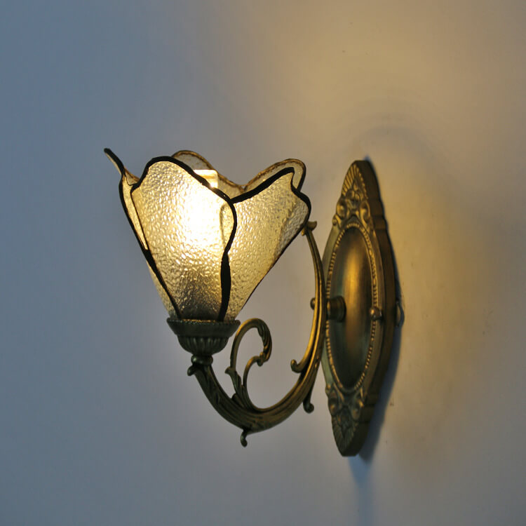 Vintage Tiffany Petals Stained Glass 1-Light Wall Sconce Lamp 1