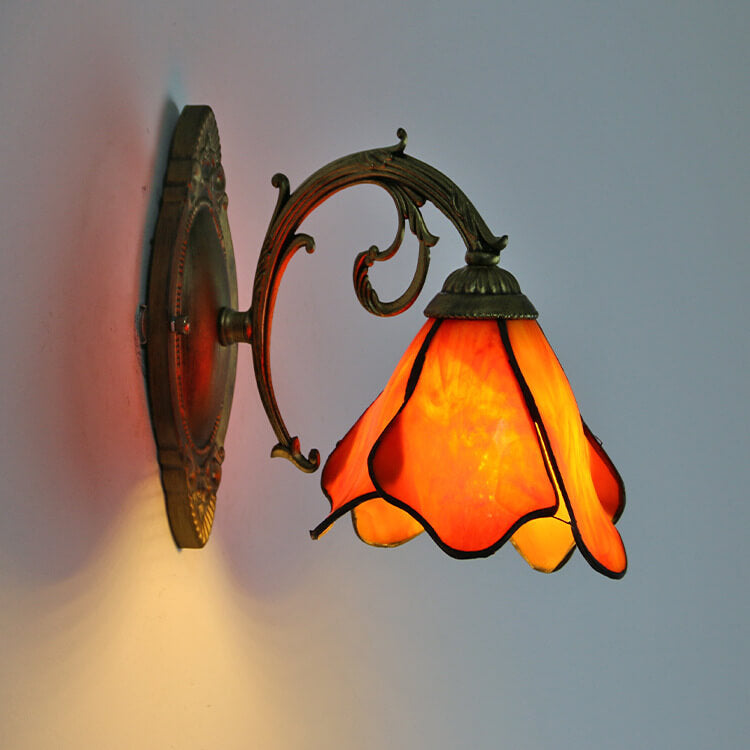 Vintage Tiffany Petals Stained Glass 1-Light Wall Sconce Lamp 4