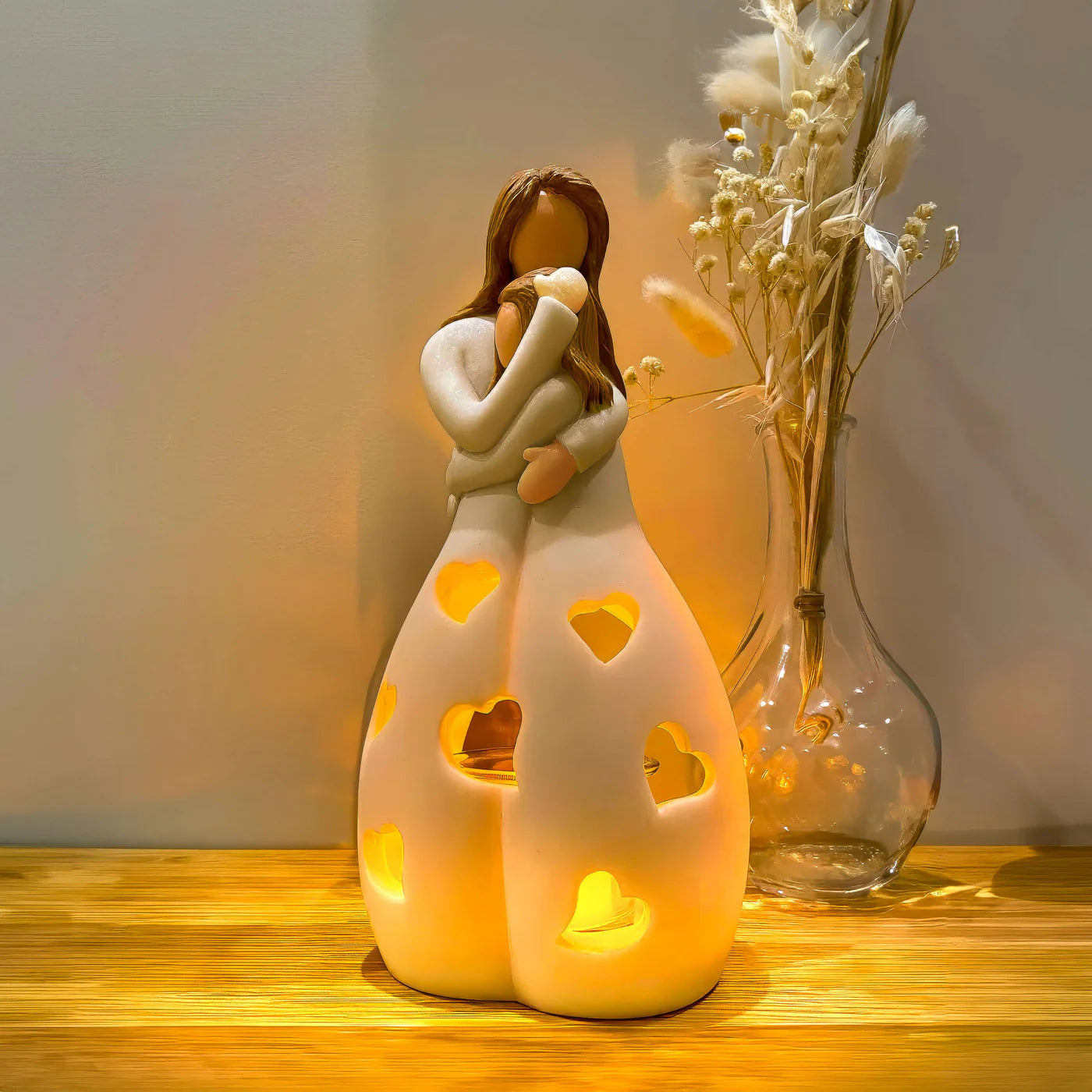 Decorative LED lamp "Mother with Child" - atmospheric lighting with hearts 0