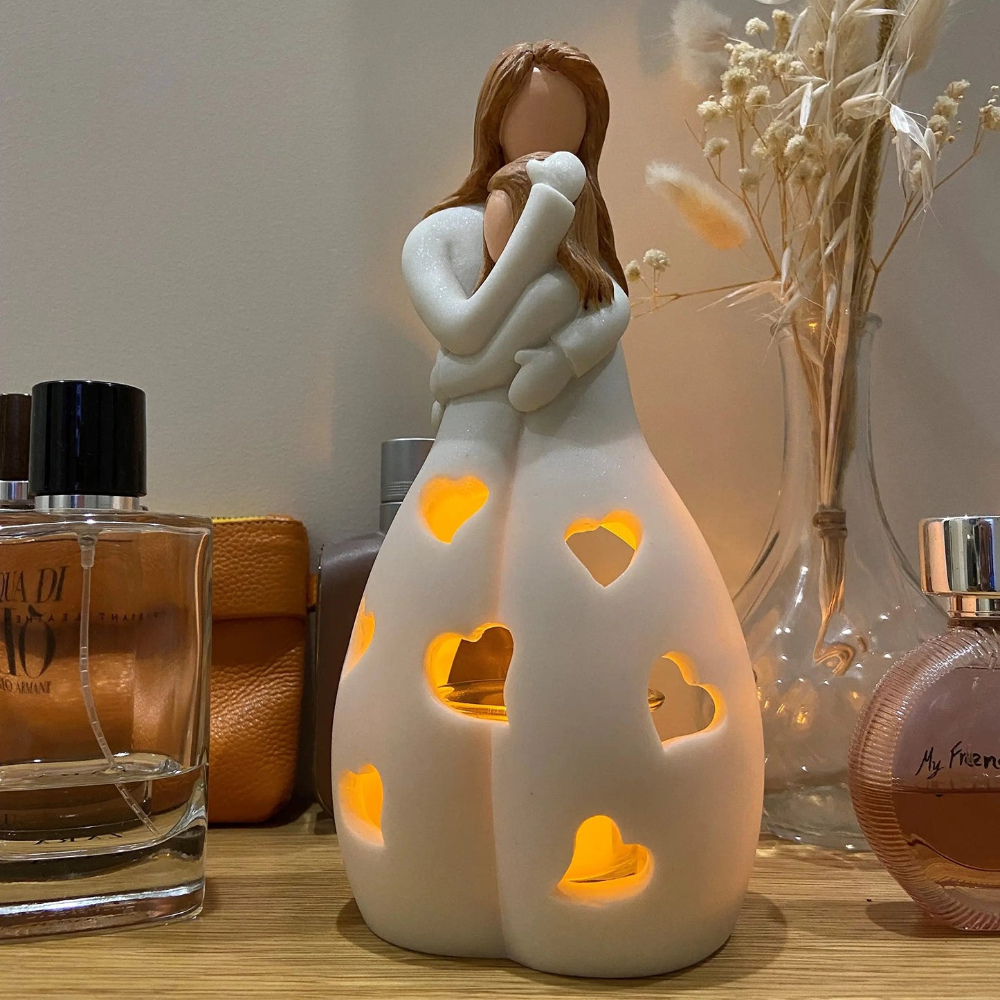 Decorative LED lamp "Mother with Child" - atmospheric lighting with hearts 1