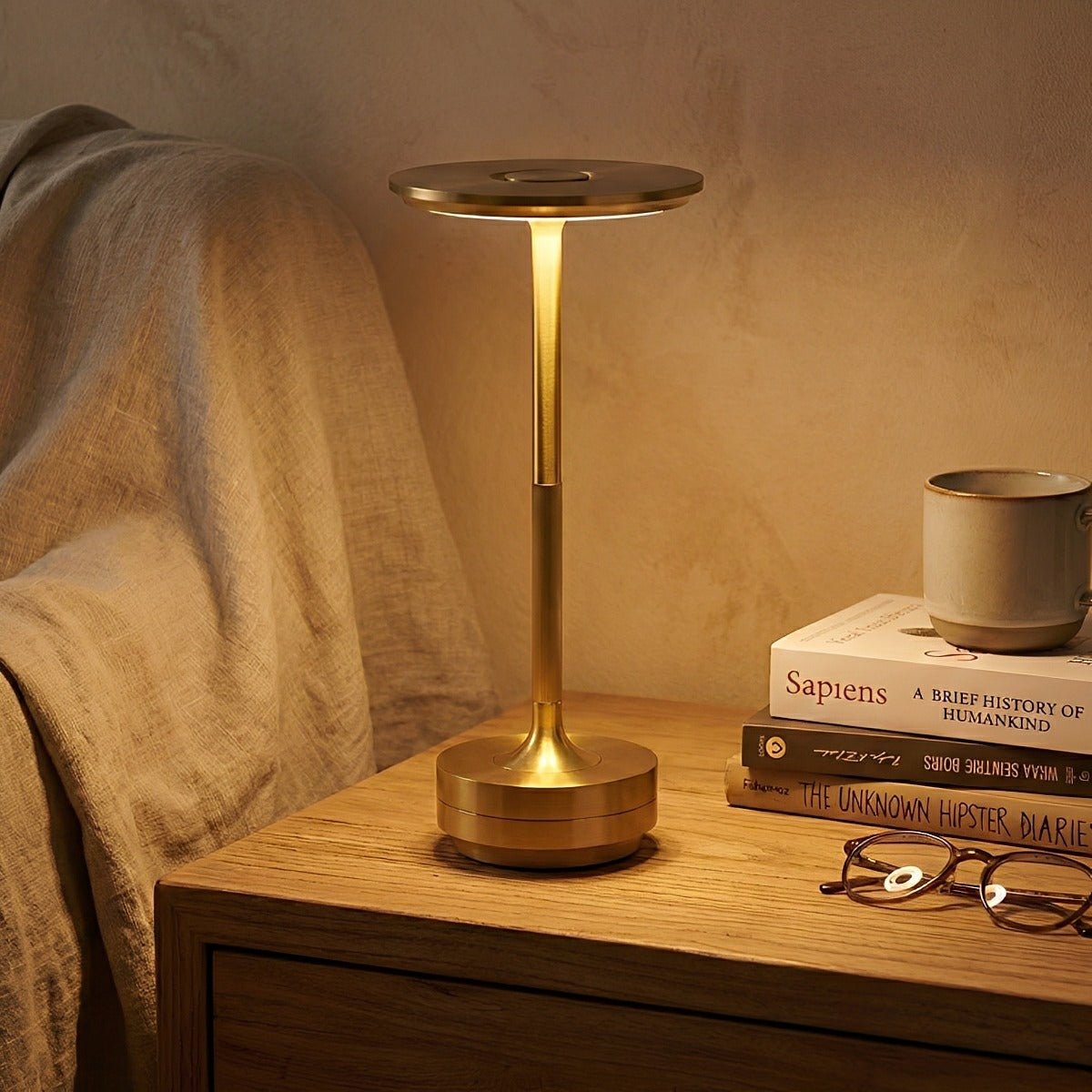 USB Dimmable Dish LED Table Lamp 0
