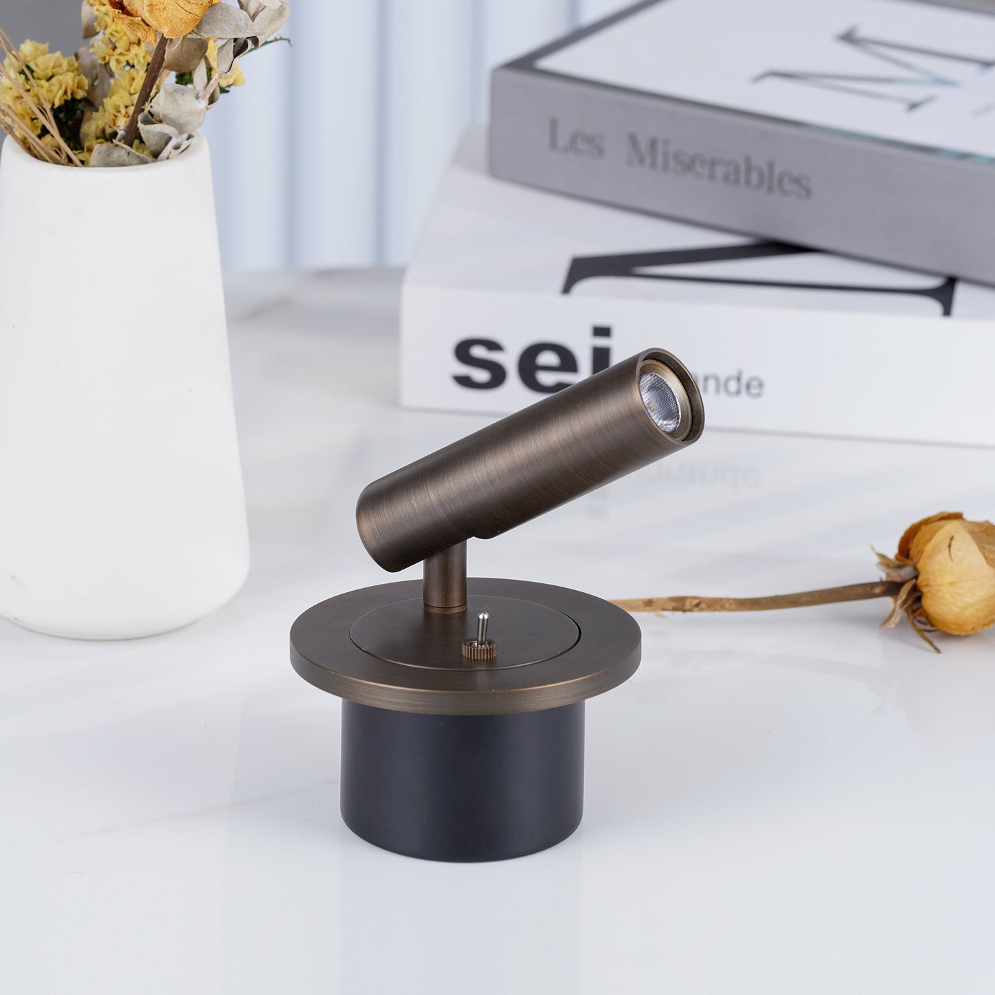 Lune Reading Lamp 4