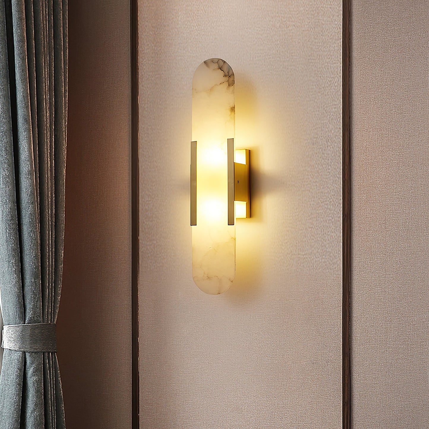 Luxury Alabaster Flute Sconce