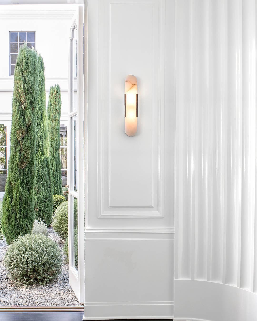 Luxury Alabaster Flute Sconce