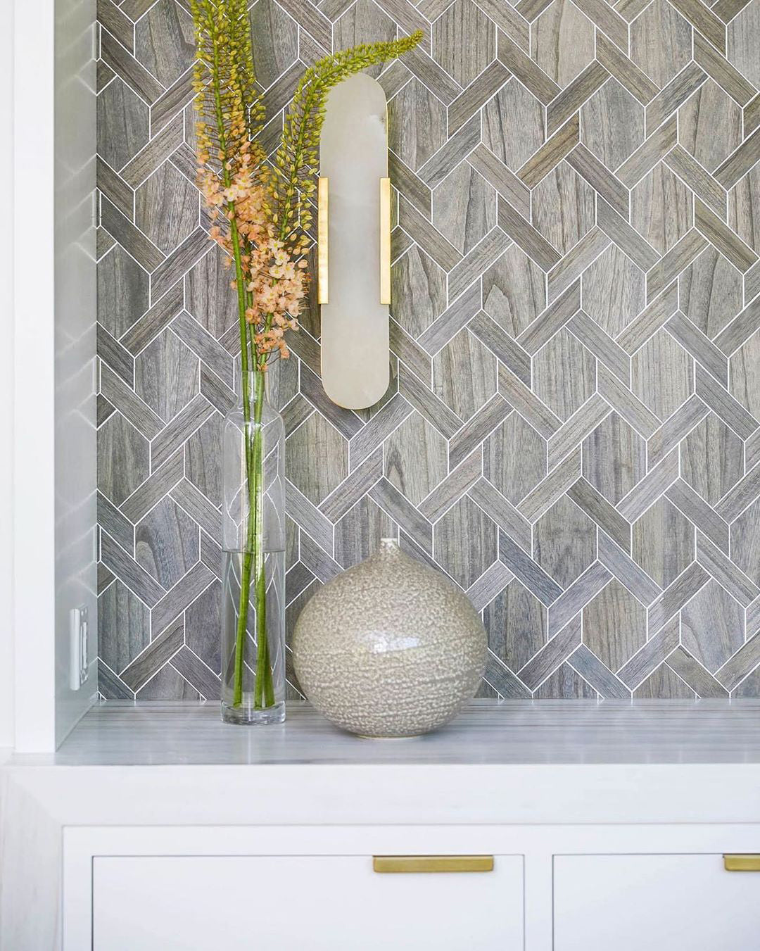 Luxury Alabaster Flute Sconce