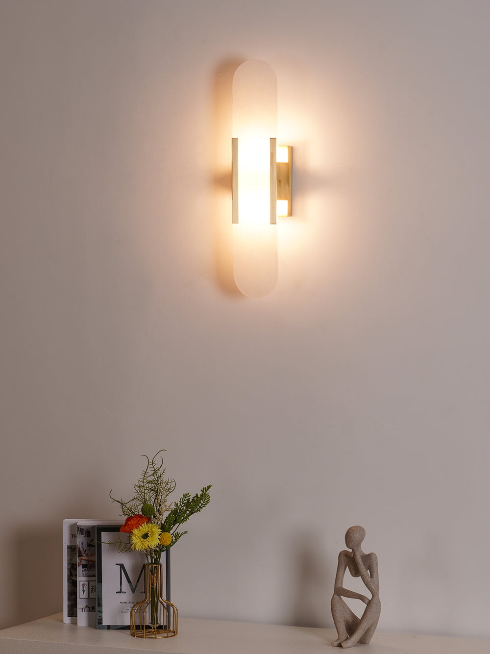 Luxury Alabaster Flute Sconce