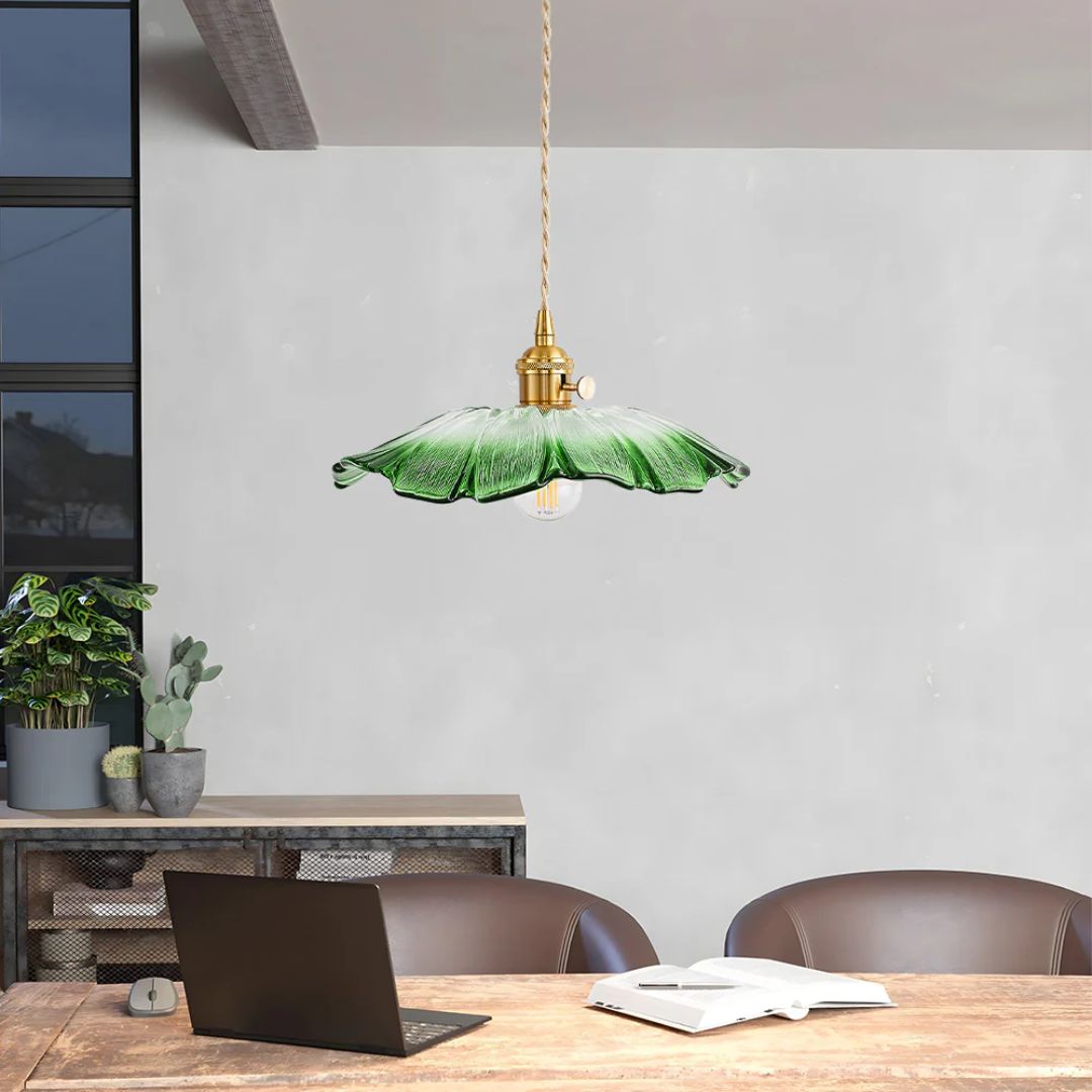 Vintage Style Ribbed Glass Flower Pendant Lamp