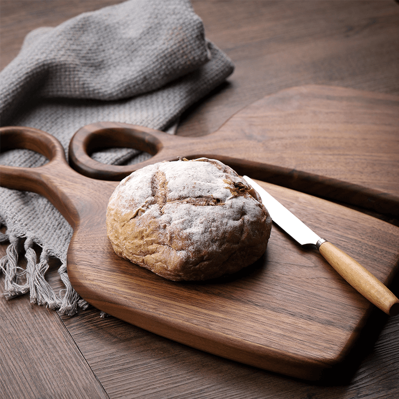 Walnut Wood Cutting Board with Rounded Handle 2